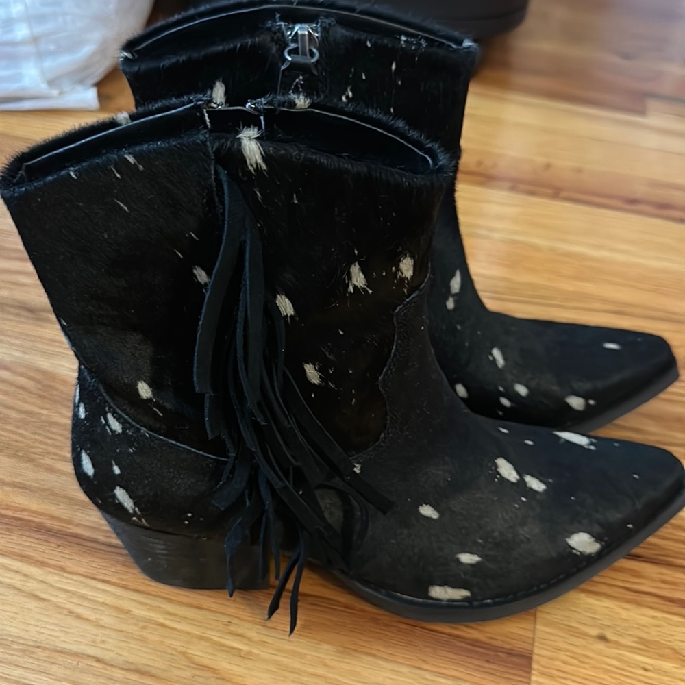Dingo Cow Boots Size 8 women’s